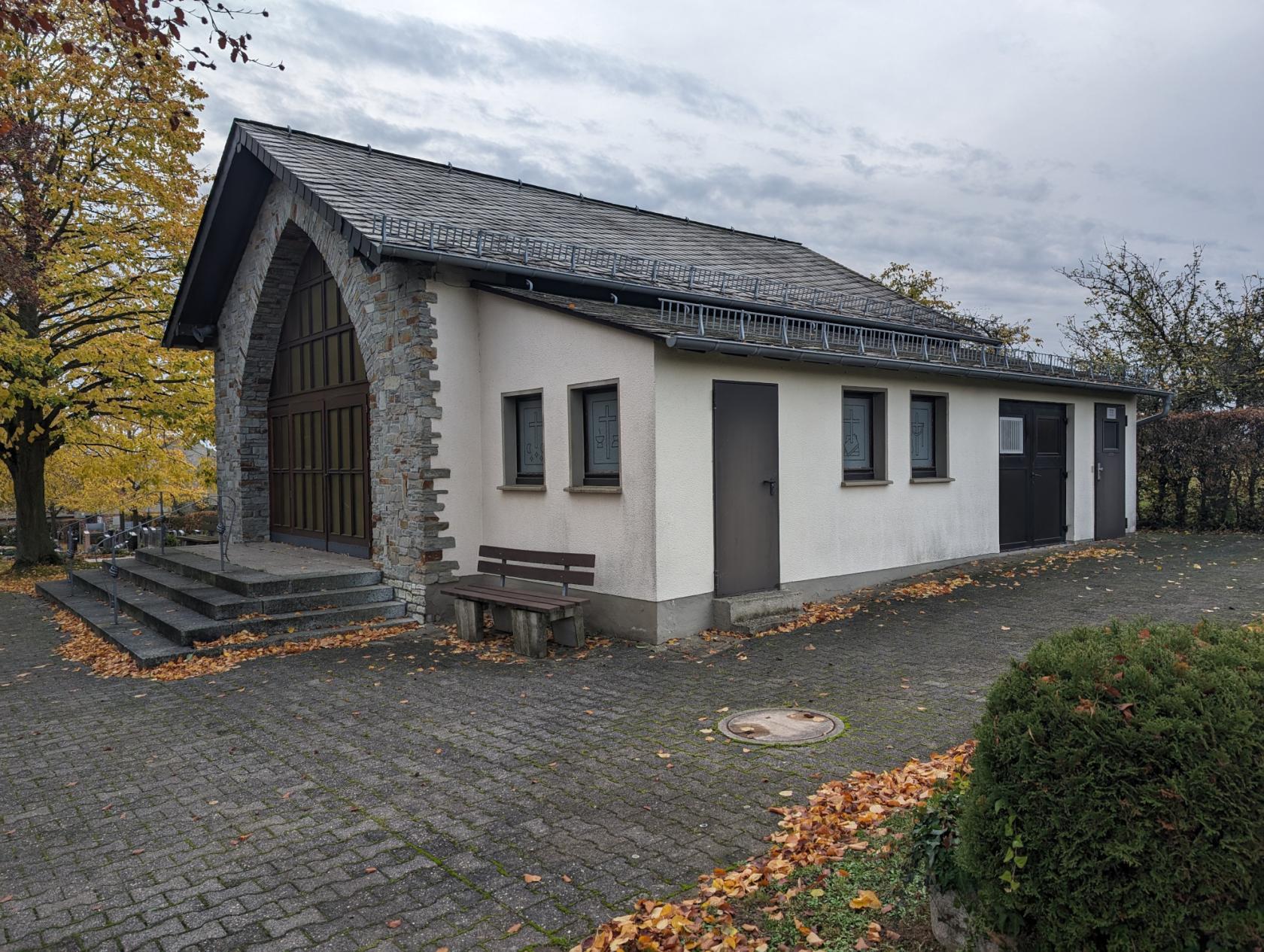 friedhofkapelle.jpg